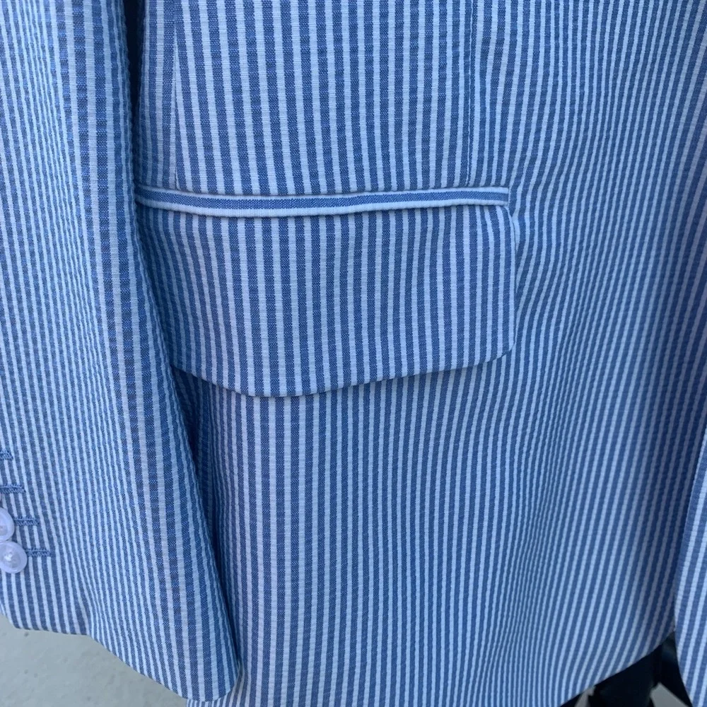 Stafford Blue and White Seersucker Sport Coat Blazer
